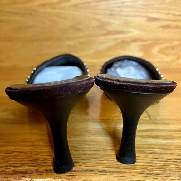 New Red Silk Sash Brown Pointed Heel with Beading - Picture 5 of 6